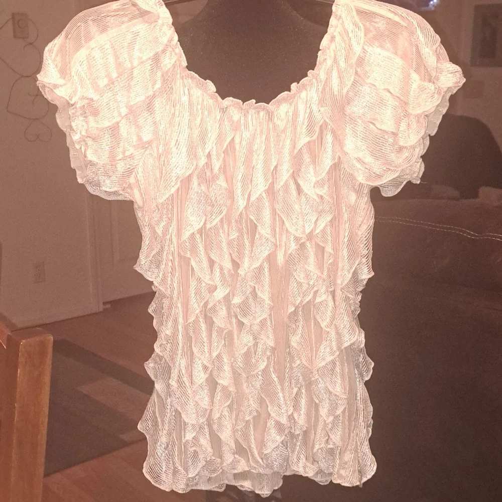Gorgeous size L Lauren Michelle off white blouse w/ shimmer - Picture 5 of 6